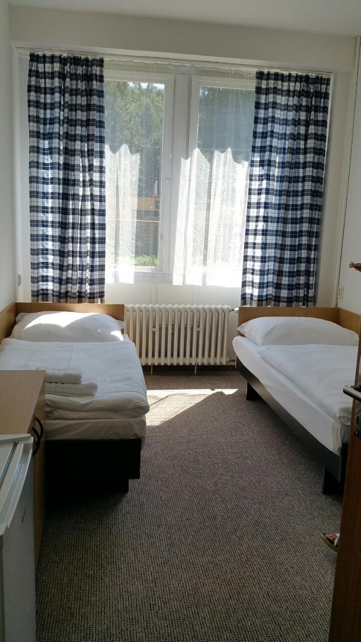 Hotel Hlaska Zlenice Chambre photo